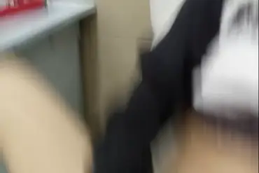 Ukhti Hijab Cantik Live Bersantai Kasur Toilet